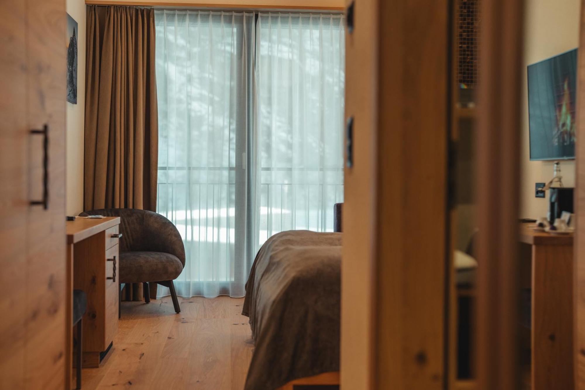 Hotel Porta Cervino Täsch Εξωτερικό φωτογραφία